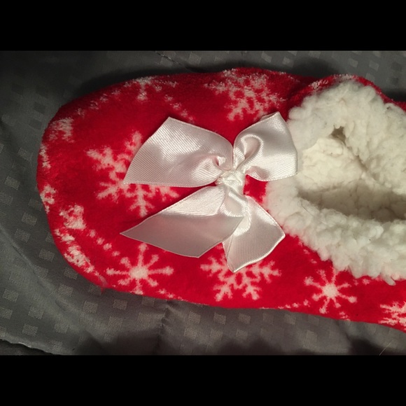 Red and White Sherpa Lined Slippers - Picture 2 of 8